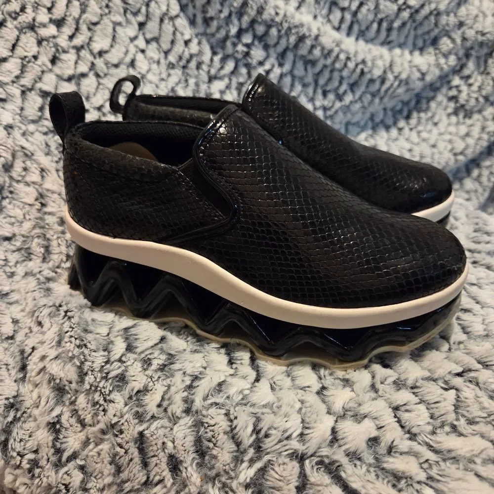 Marc Jacobs Platform Sneakers - Picture 5 of 8